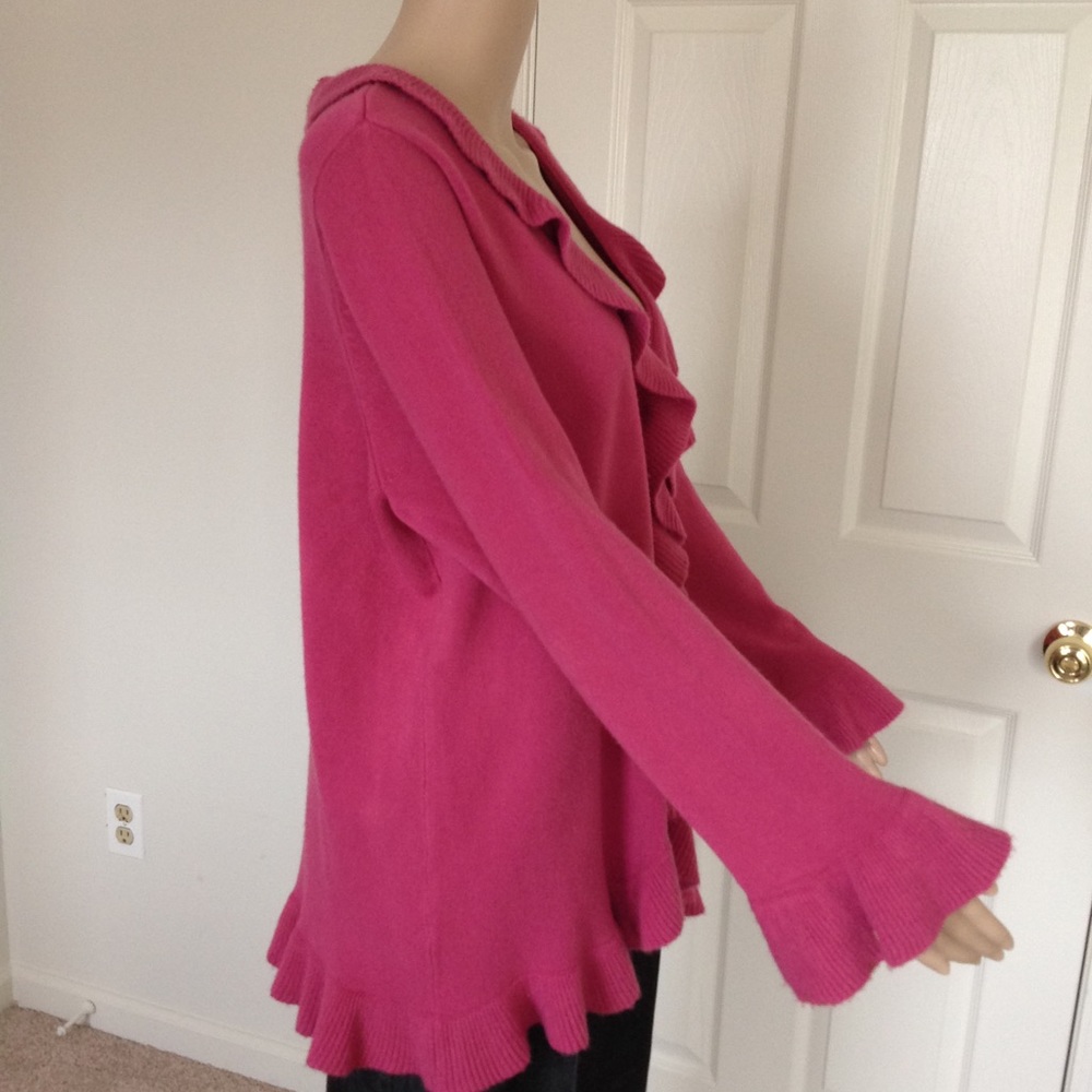ROAMAN’S SWEATER - Picture 3 of 7